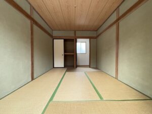 2階和室6帖 (寝室)